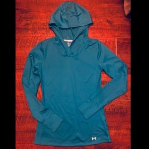 Under Armour cool gear sweatshirt
